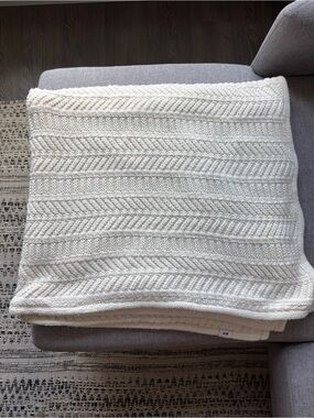 OUI Cream Throw Blanket - Cozy Home Bedding